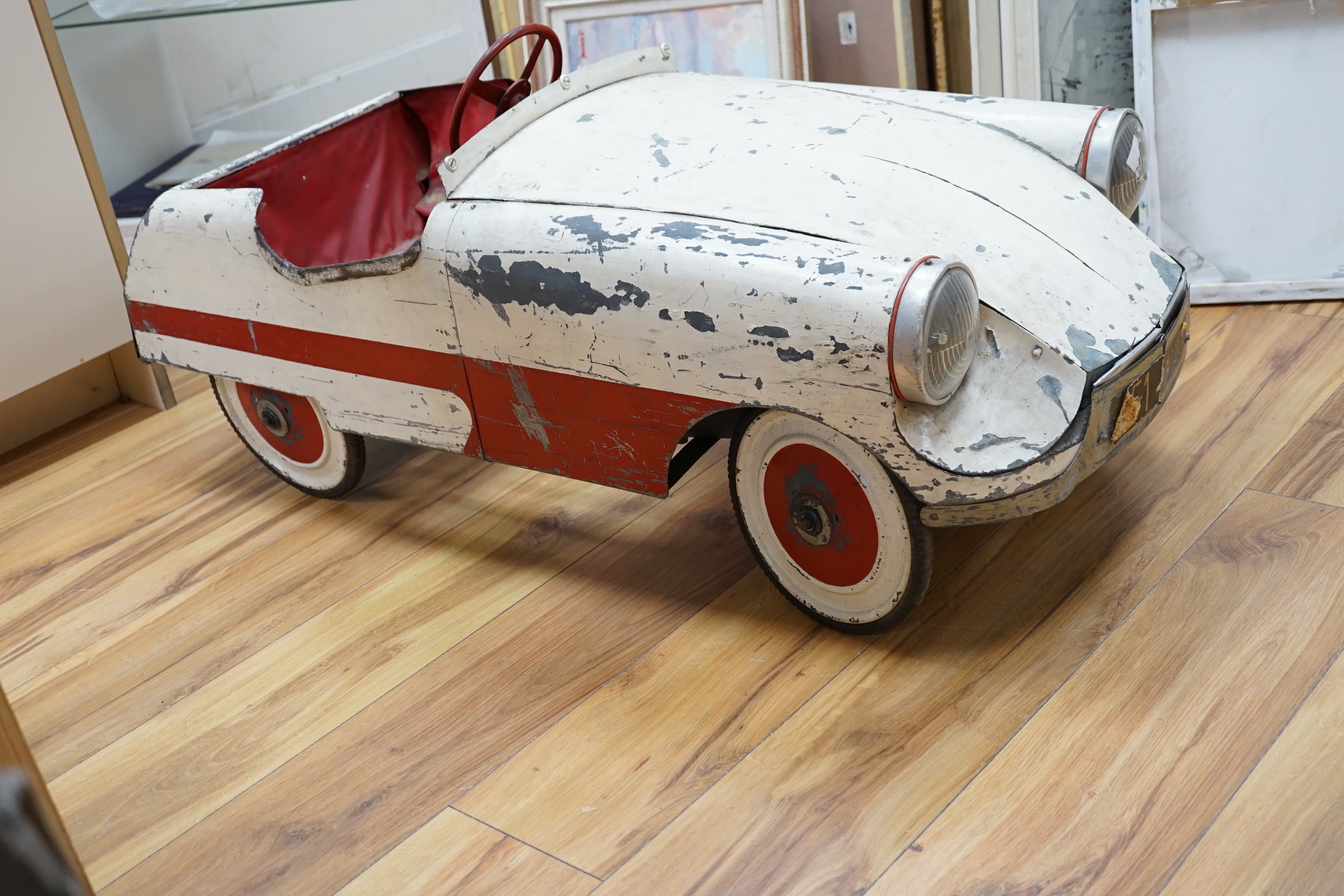 A 1959 pedal car based on Citroen DS